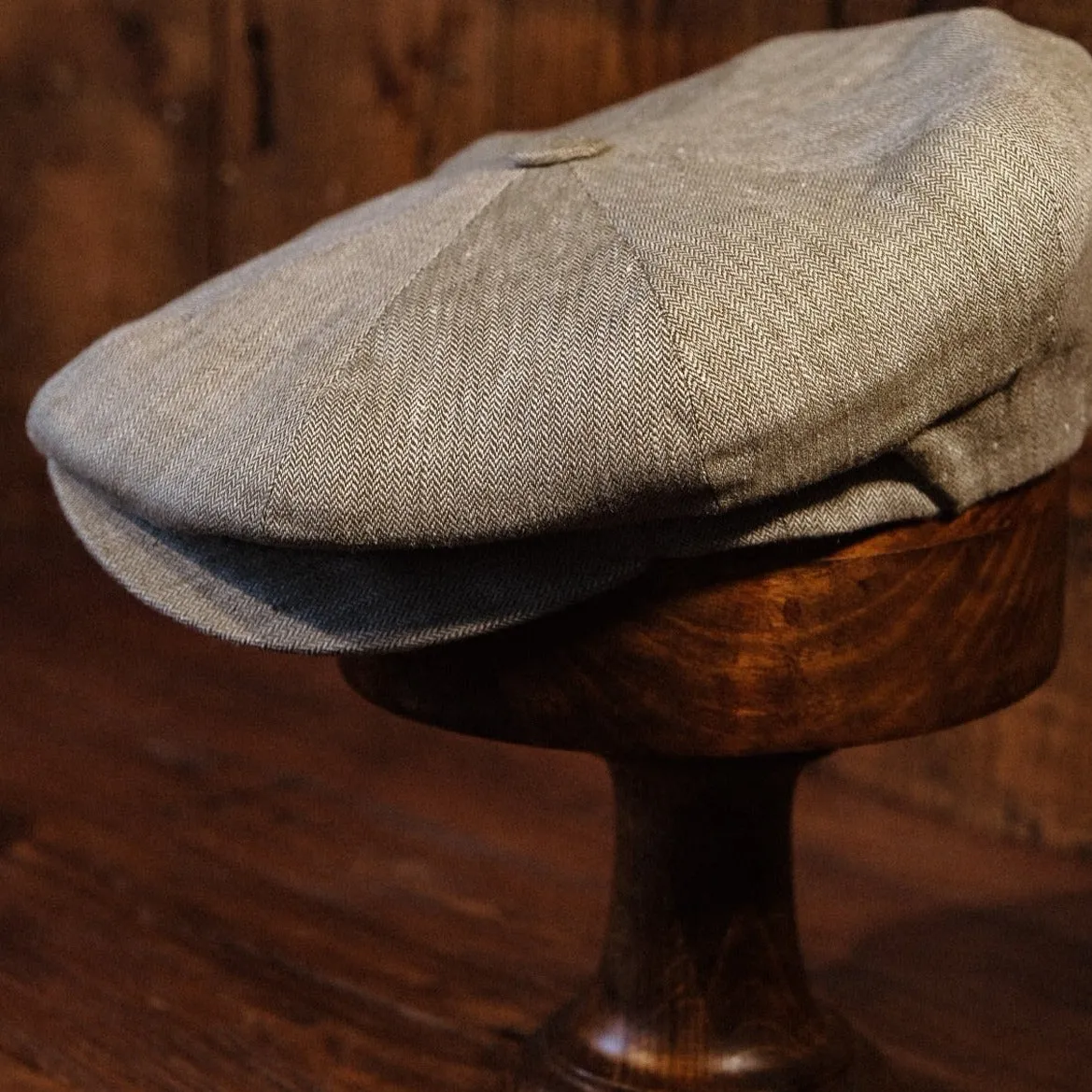 Eight Piece Light-Brown Linen Newsboy Cap