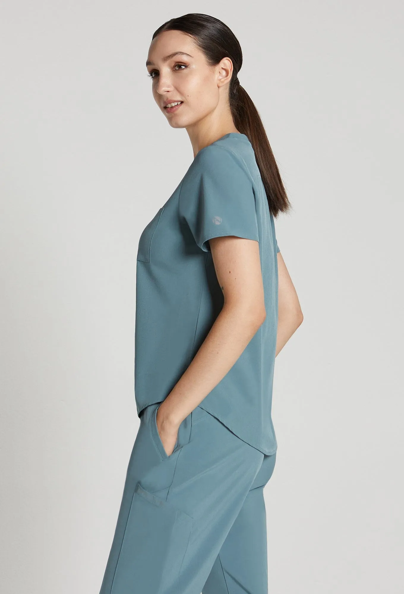 Florence 2 Pocket Scrub Top