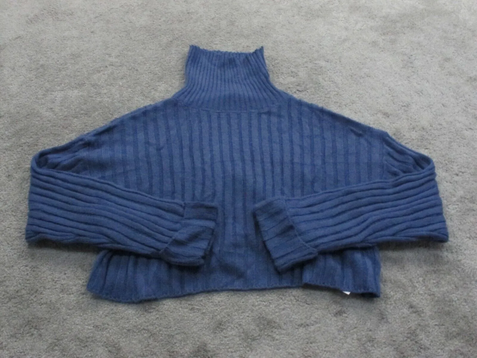 Forever 21 Women Pullover Crop Sweater Knitted Long Sleeve High Neck Blue Size S