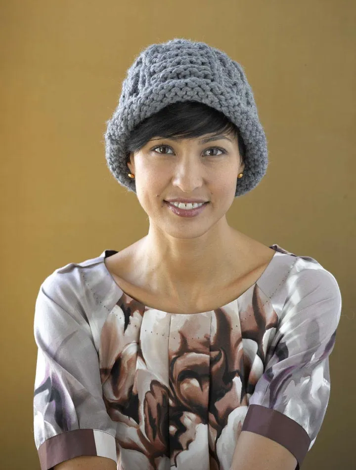 Grey Twist Cable Hat Pattern (Knit)