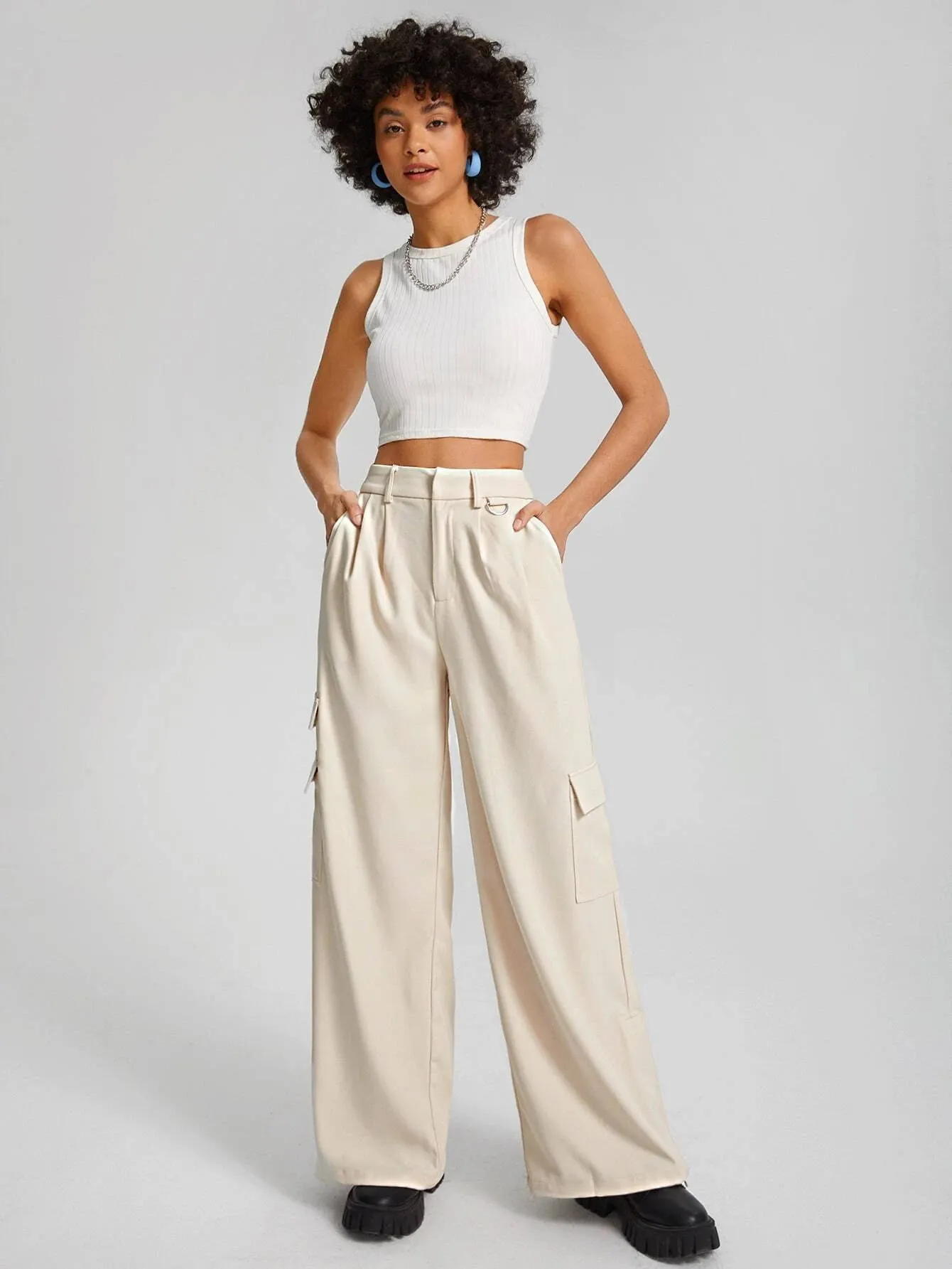 Loose Fit High Waist Cargo Pants