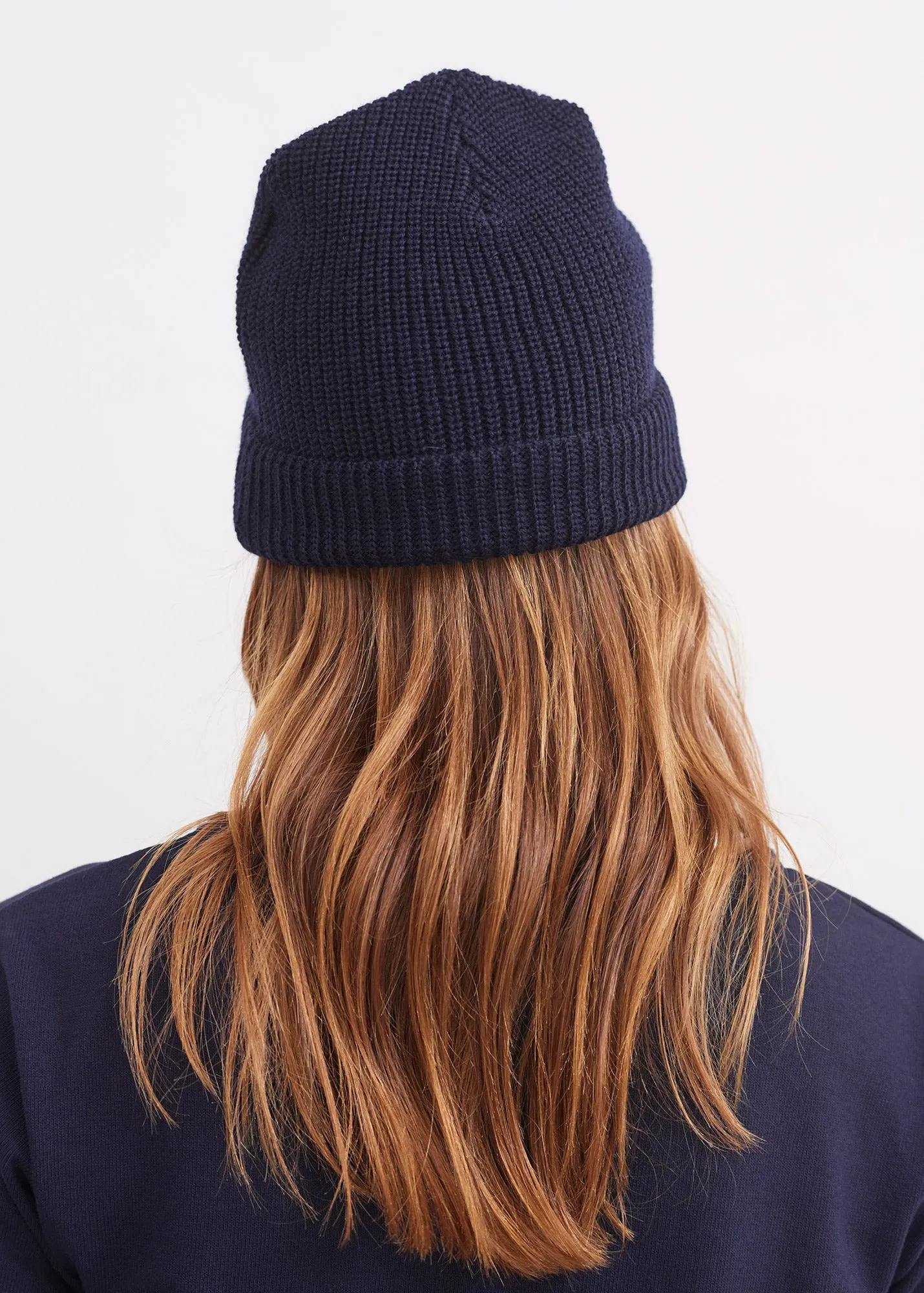 Perle hat - in knitted wool (MARINE)