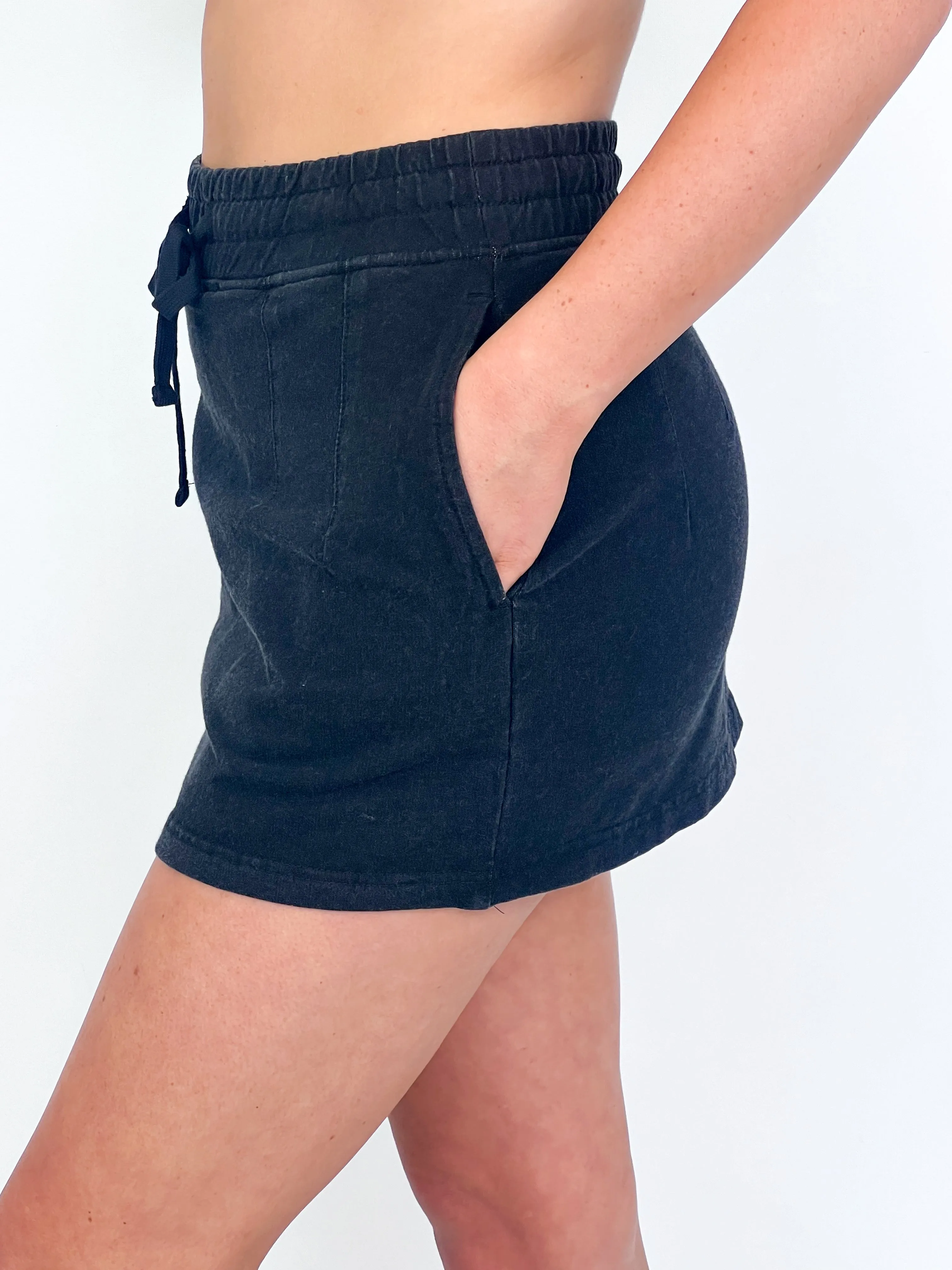 Rylee - Mineral Mini Skort (Black)