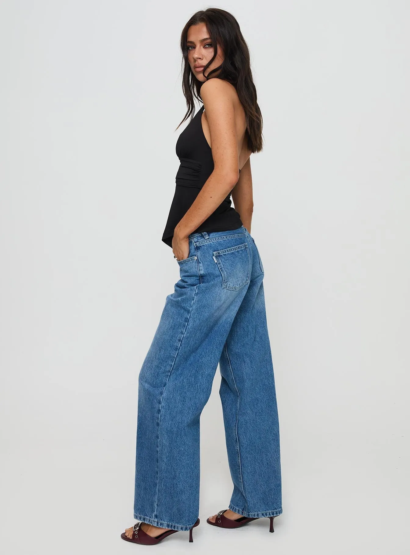 Serenitia Mid Rise Relaxed Jeans Mid Blue Wash