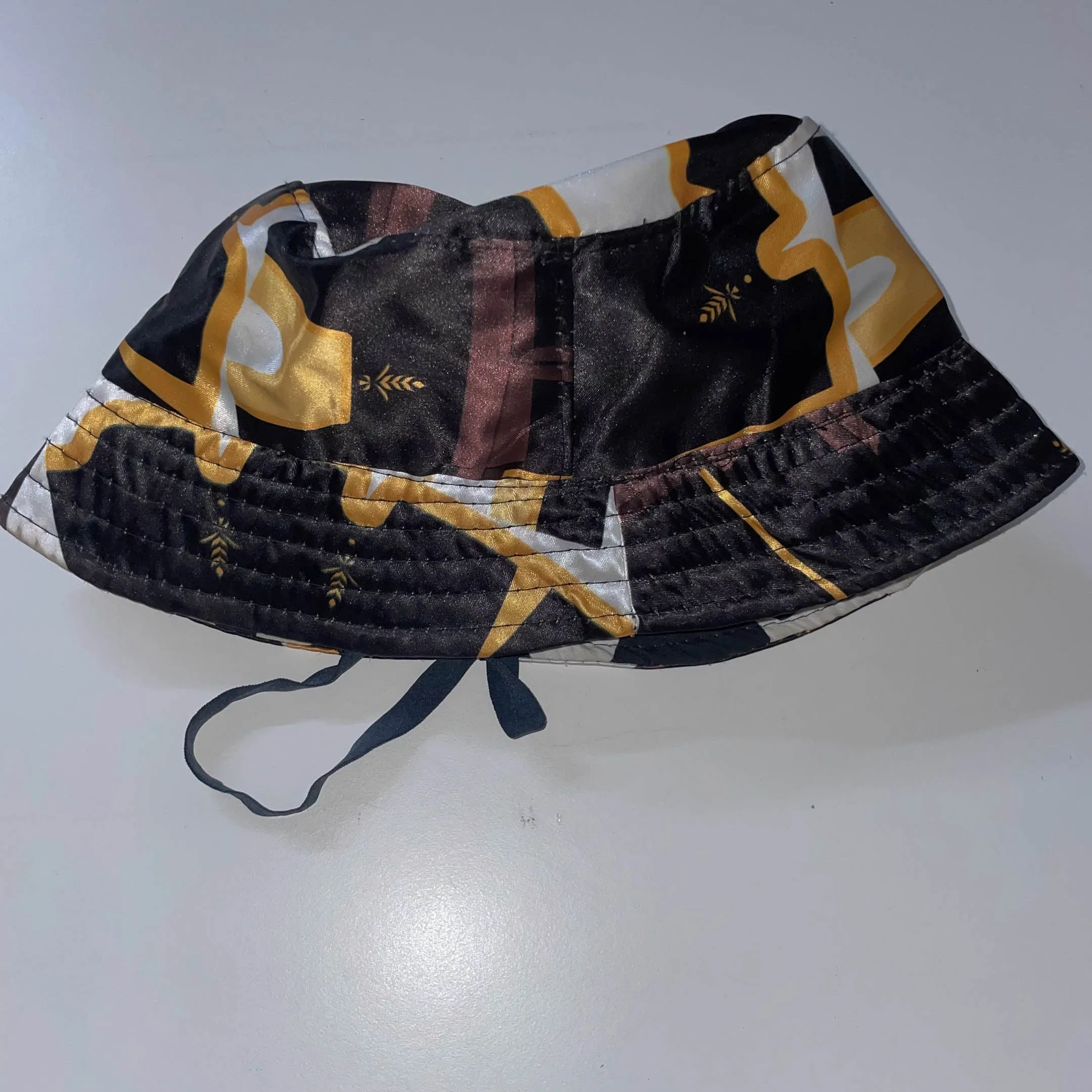 Vintage multi coloured abstract bucket hat| SKU 3708